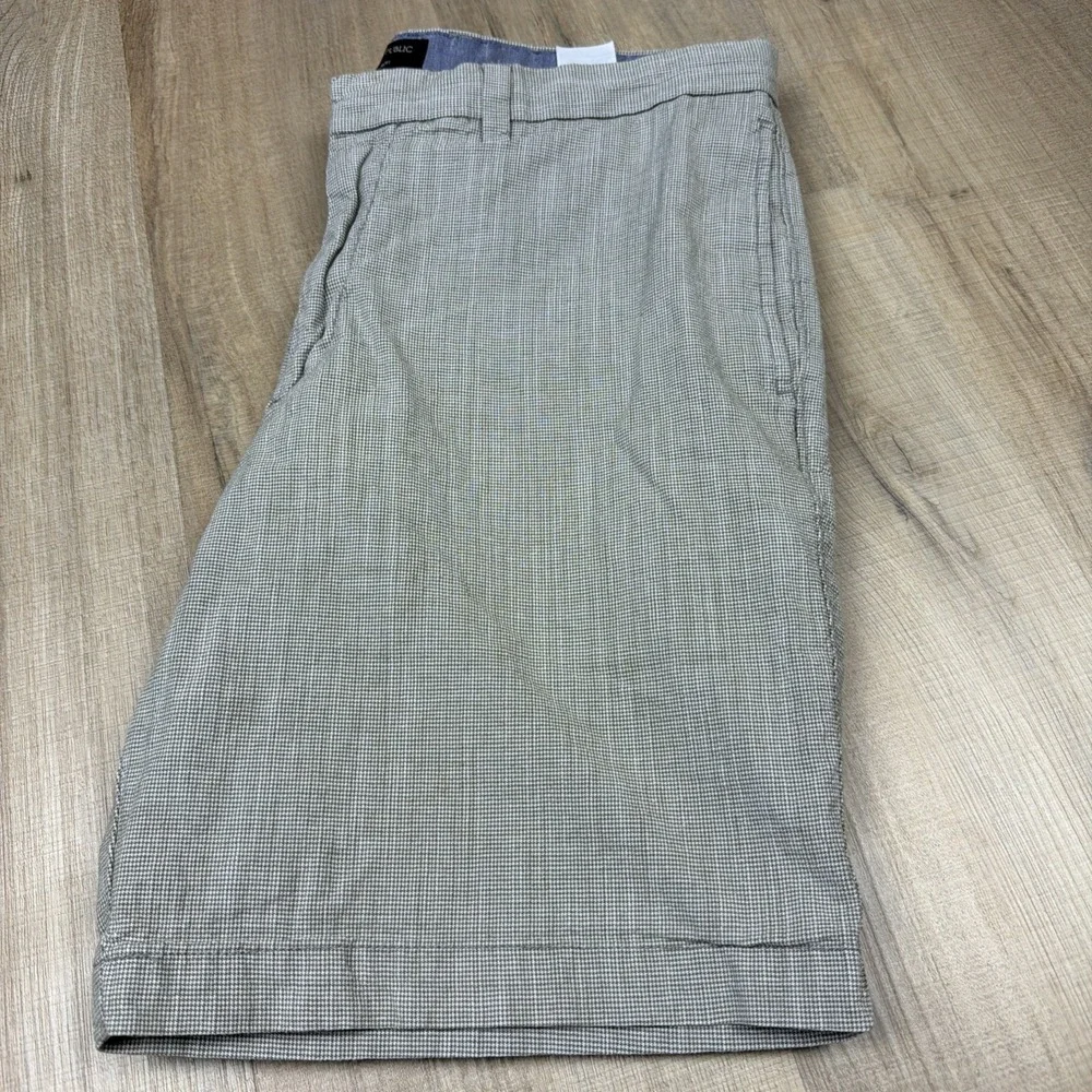 Banana Republic Aiden‎ Club Shorts Men's 33 Green Micro Check Stretch Chino